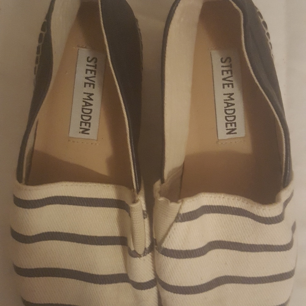 Steve Madden espradilles size 4